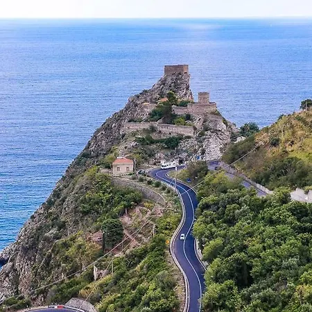 Casa La Rocca * Forza dʼAgro